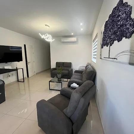 Lägenhet New 3 Bedroom With Large Terrace & Panoramic Views *