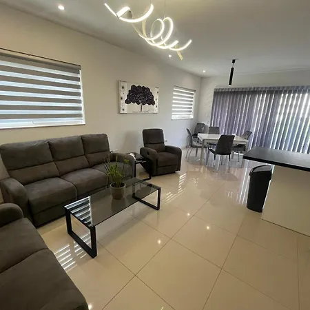 New 3 Bedroom With Large Terrace & Panoramic Views Mellieha